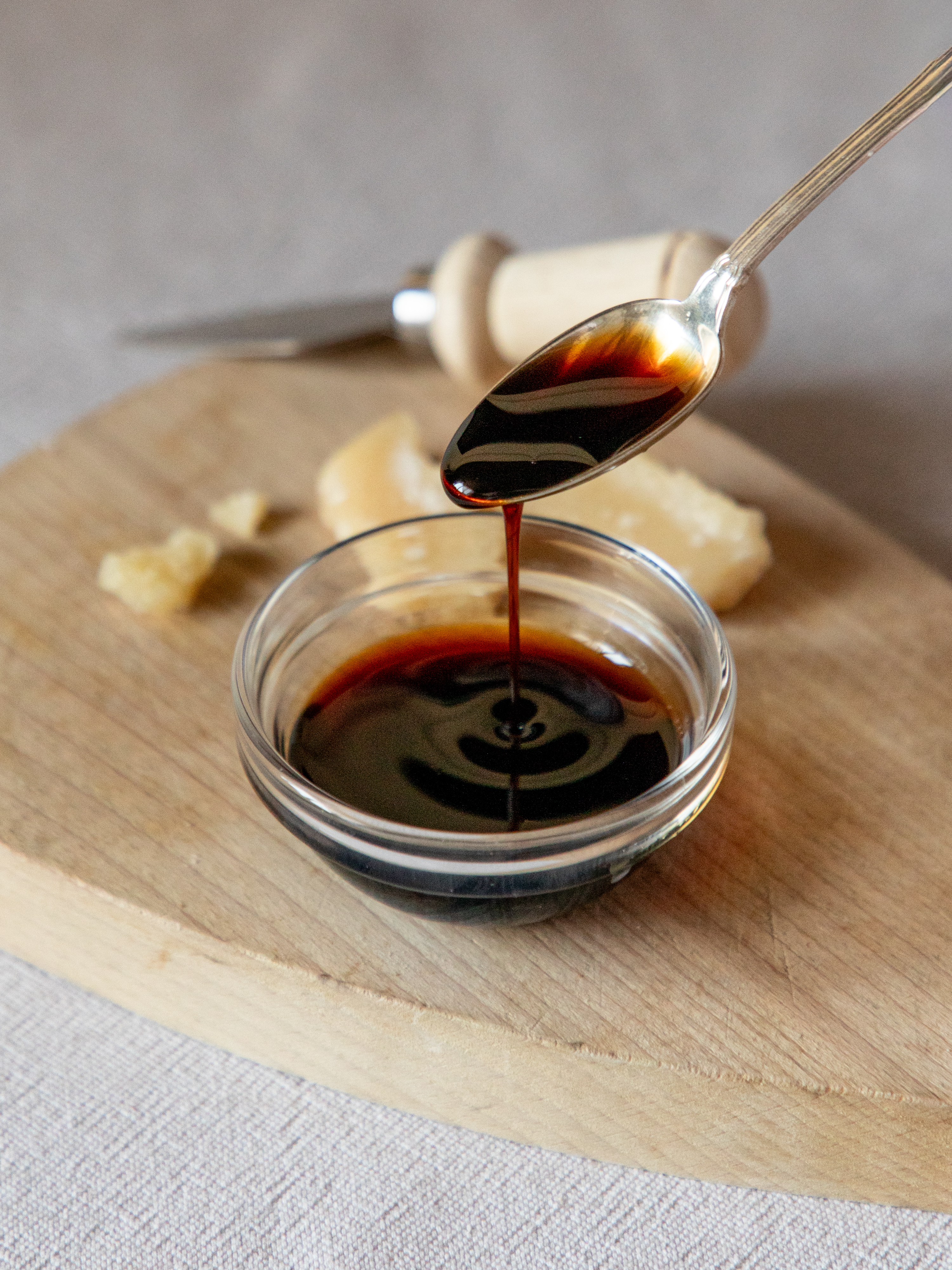 944A3092